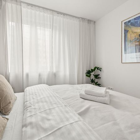 Rentplanet - Apartamenty Przy Palacu Kultury I Nauki Βαρσοβία Εξωτερικό φωτογραφία
