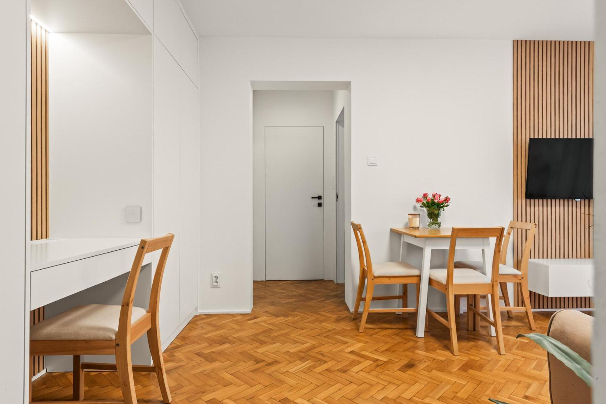 Rentplanet - Apartamenty Przy Palacu Kultury I Nauki Βαρσοβία Εξωτερικό φωτογραφία